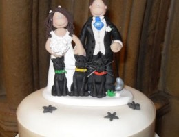 3-cats-on-cake-topper