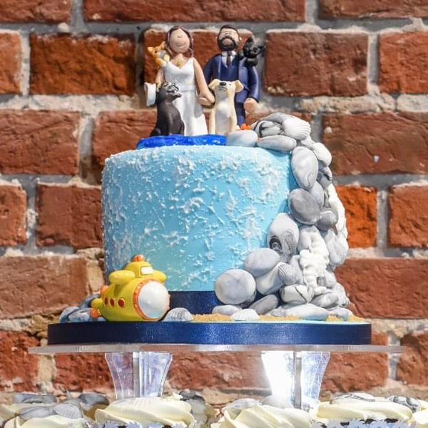 Wedding Cake Toppers On Their Cakes