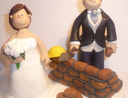 bricklayer-cake-topper