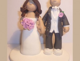 bride-groom-in-trainers-cake-topper