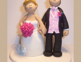 bride-groom-pink-theme-topper