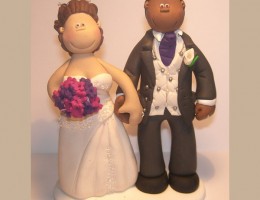 bride-groom-purple-pink-flowers-topper