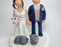 cake-topper-with-2-grey-cats-british-shorthairs