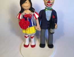 clown-wedding-cake-topper