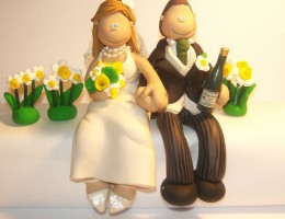 daffodils-wedding-cake-topper