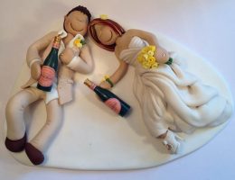 drunken-couple-cake-topper