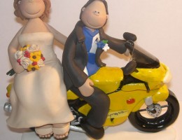 groom-on-motorbike-cake-topper