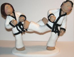 judo-wedding-cake-topper