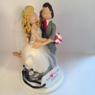 luggage-tag-cake-topper