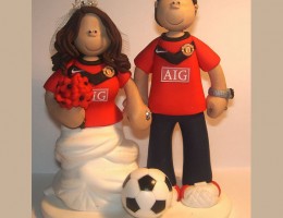 manchester-united-couple-cake-topper